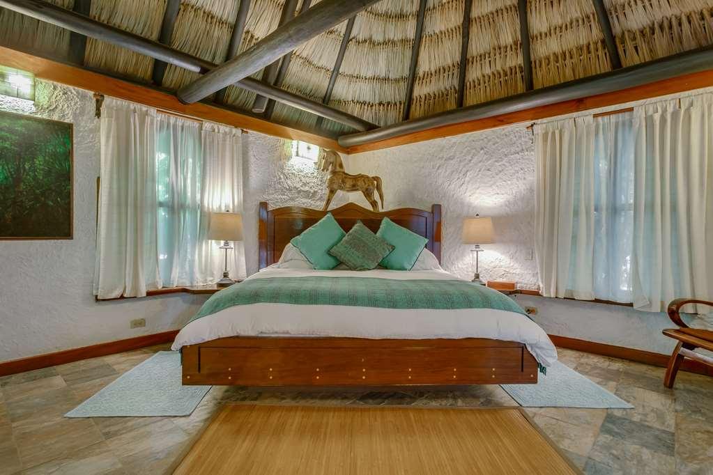 The Lodge At Chaacreek San Ignacio Room photo